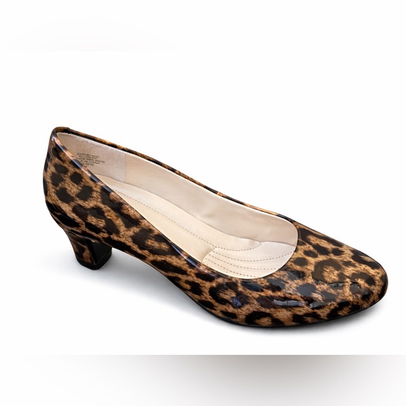 Easy Spirit Shoes - Easy Spirit Anti Gravity Leopard Print Pumps Low Block Heel Women’s 7